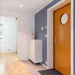 Appartement 2 Bedroom, View, Light Rail, *