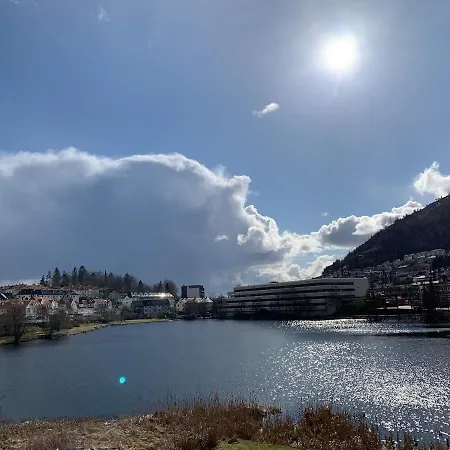 2 Bedroom, View, Light Rail, Leilighet